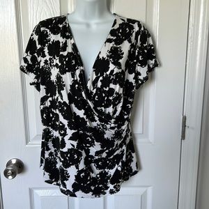 Black and white stretchy top.